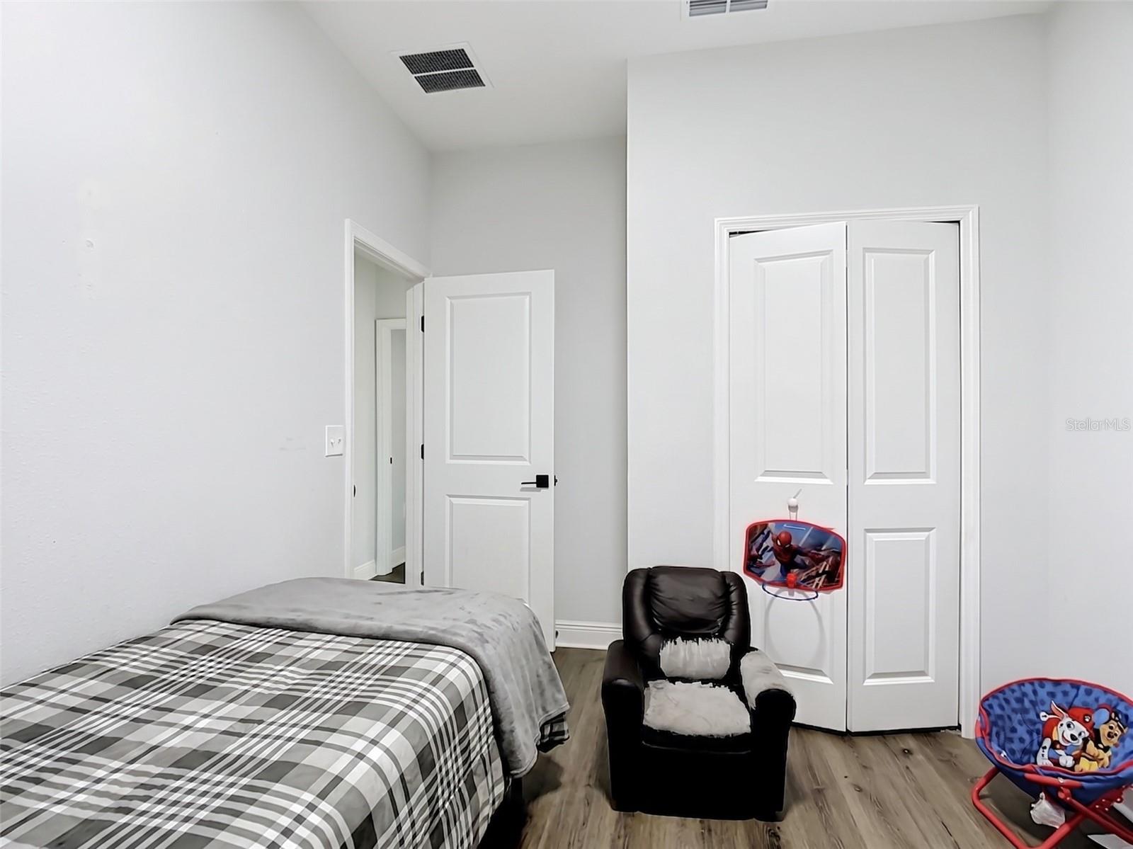 1101 Saint Tropez Ct Property Photo 28
