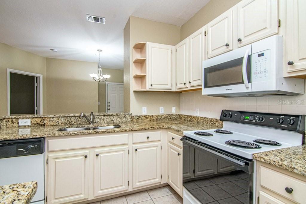 5713 Legacy Crescent Pl #101 Property Photo 12