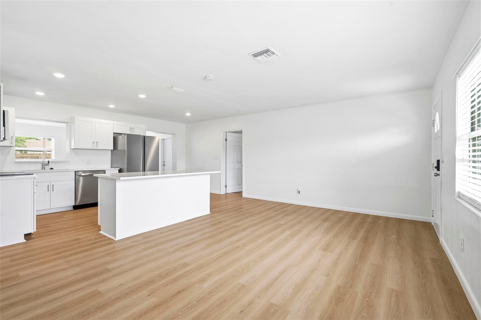 11354 123rd Ter N Property Photo 6