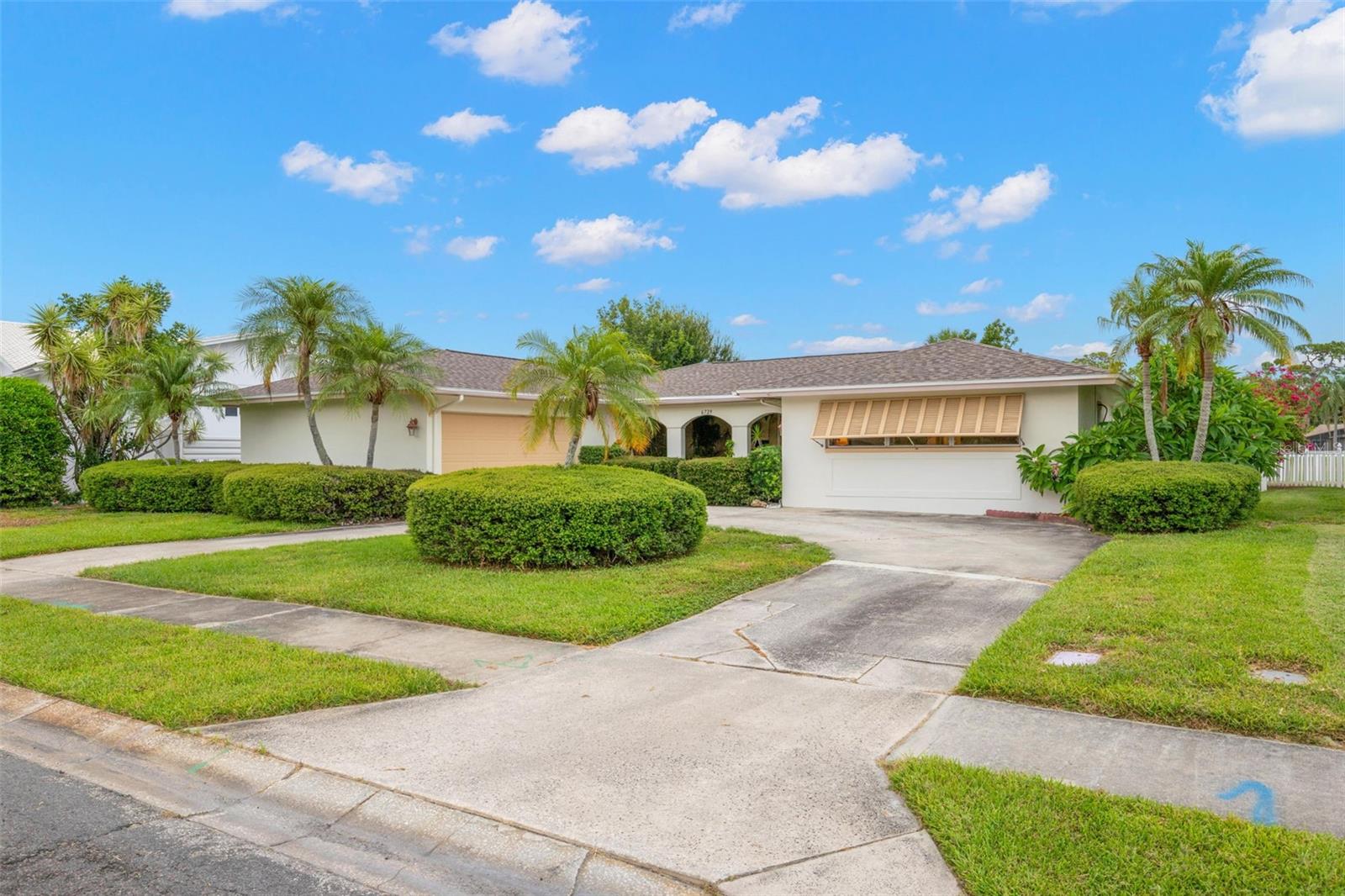 6729 Tequesta Dr Property Photo 2