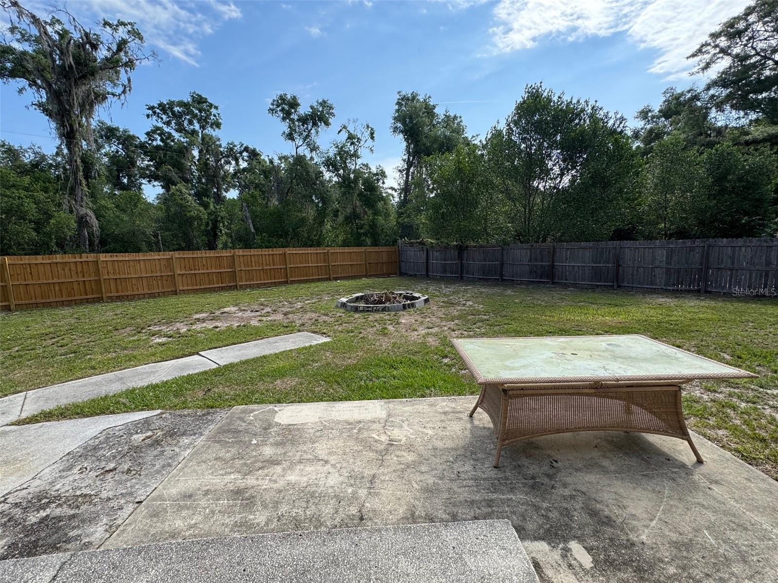 6052 Idle A While Cir Property Photo 6