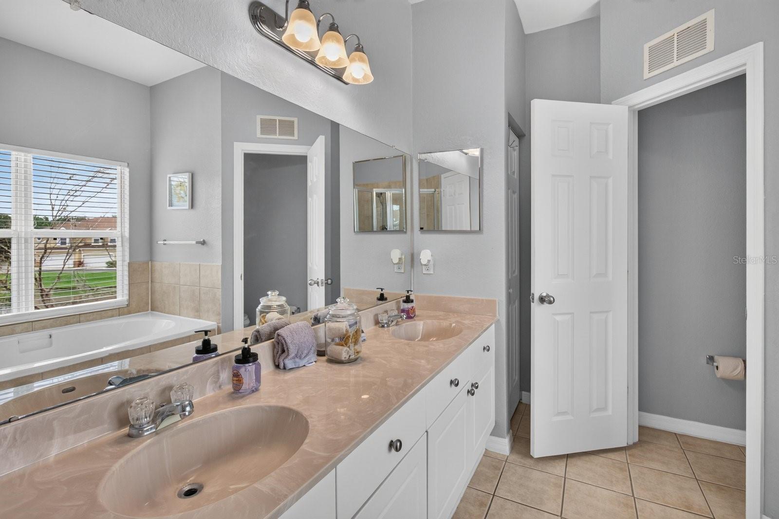 10844 Dragonwood Dr Property Photo 14