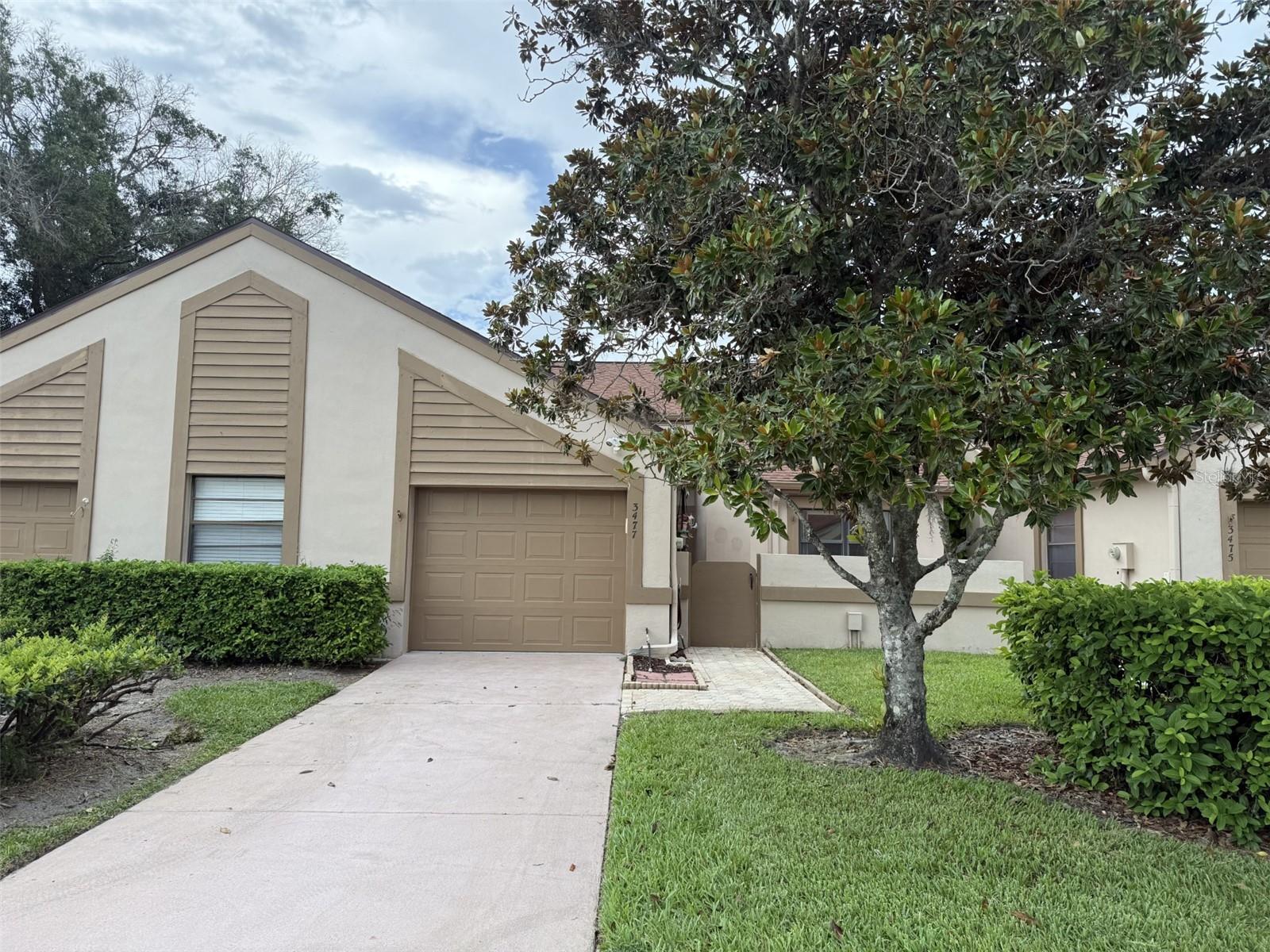 3477 Hillmoor Dr Property Photo 1