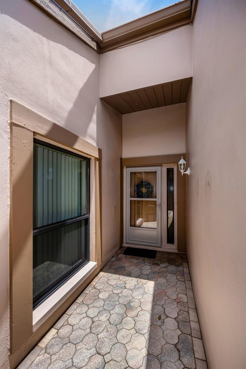 3477 Hillmoor Dr Property Photo 7