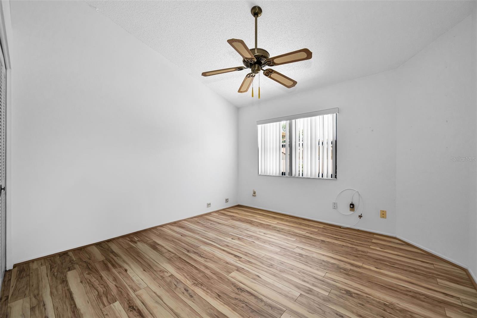 3477 Hillmoor Dr Property Photo 36
