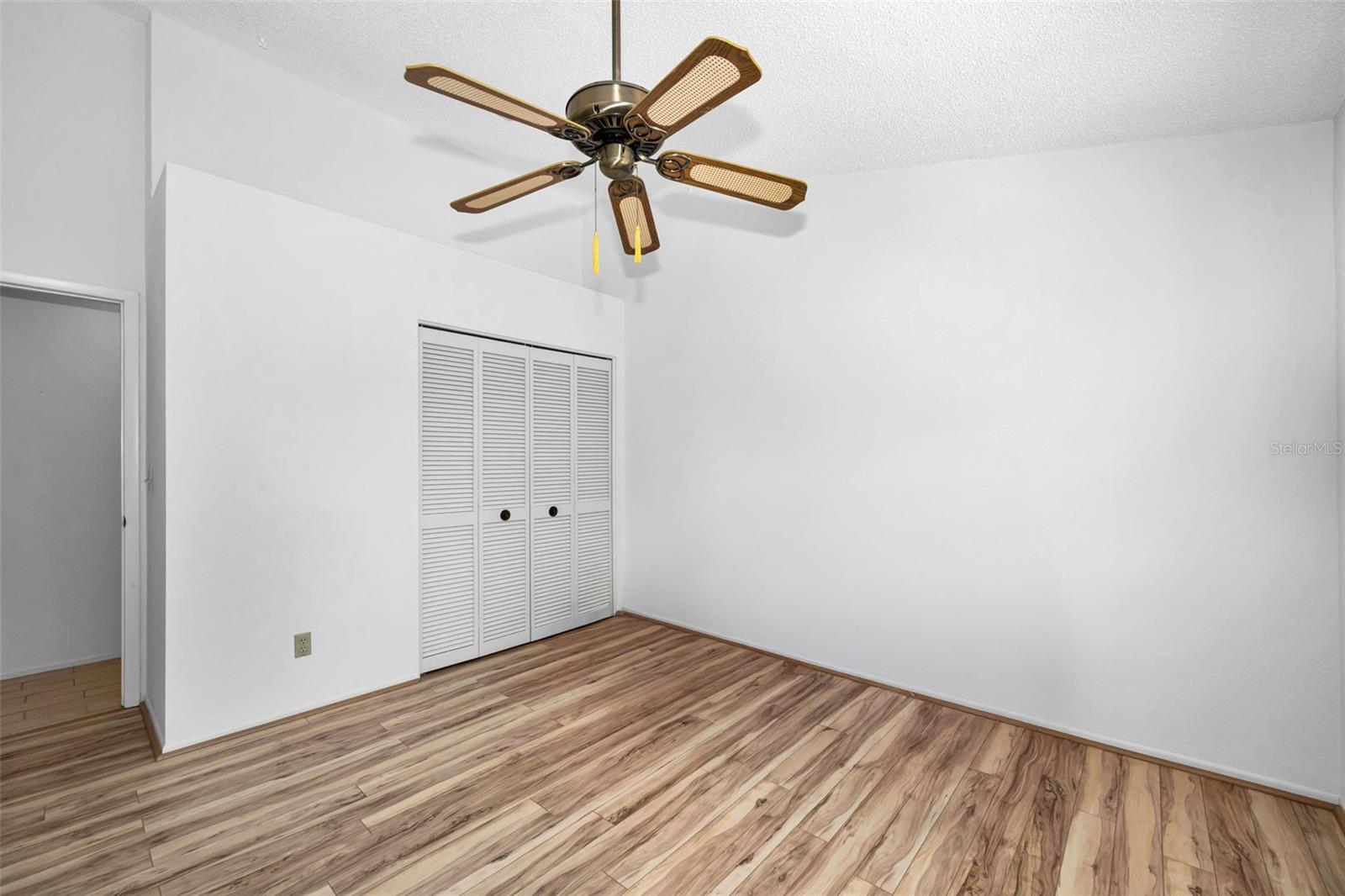 3477 Hillmoor Dr Property Photo 38