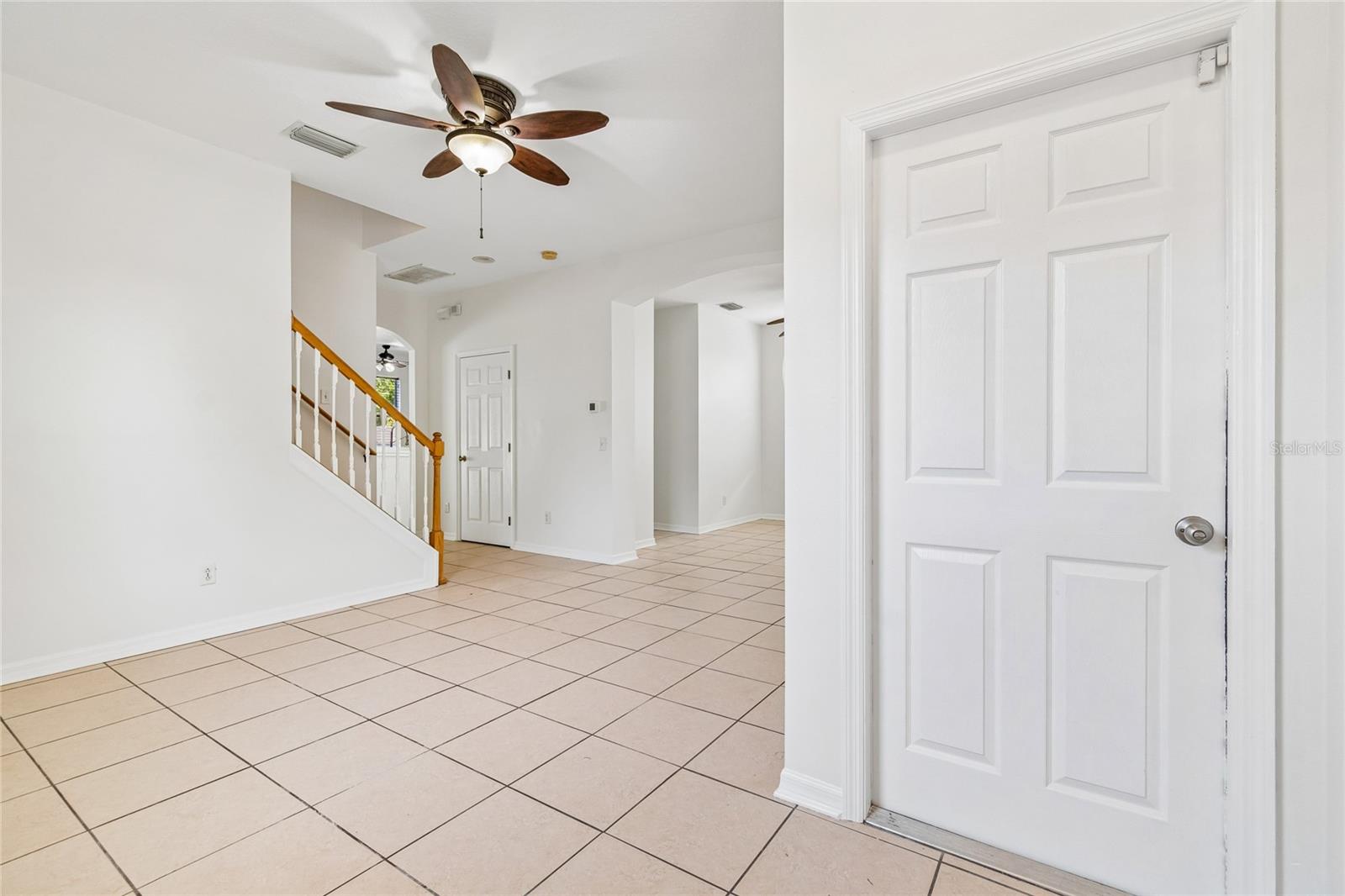 915 Windton Oak Dr Property Photo 4
