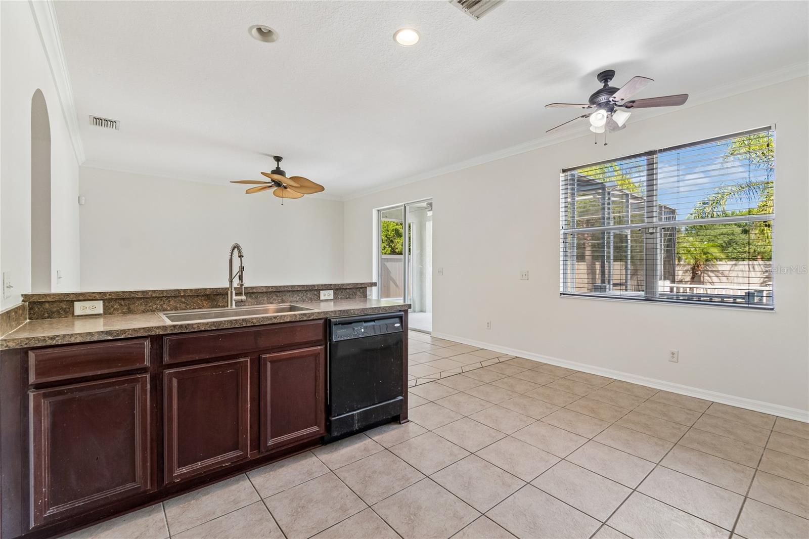 915 Windton Oak Dr Property Photo 10