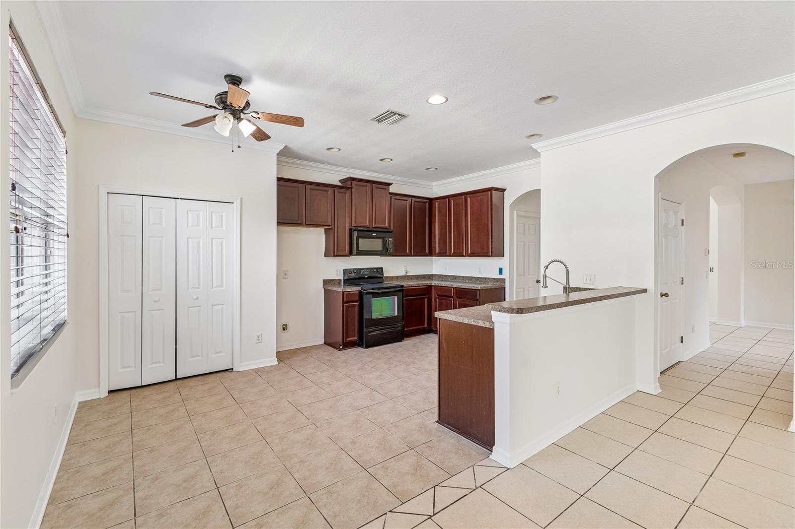 915 Windton Oak Dr Property Photo 15