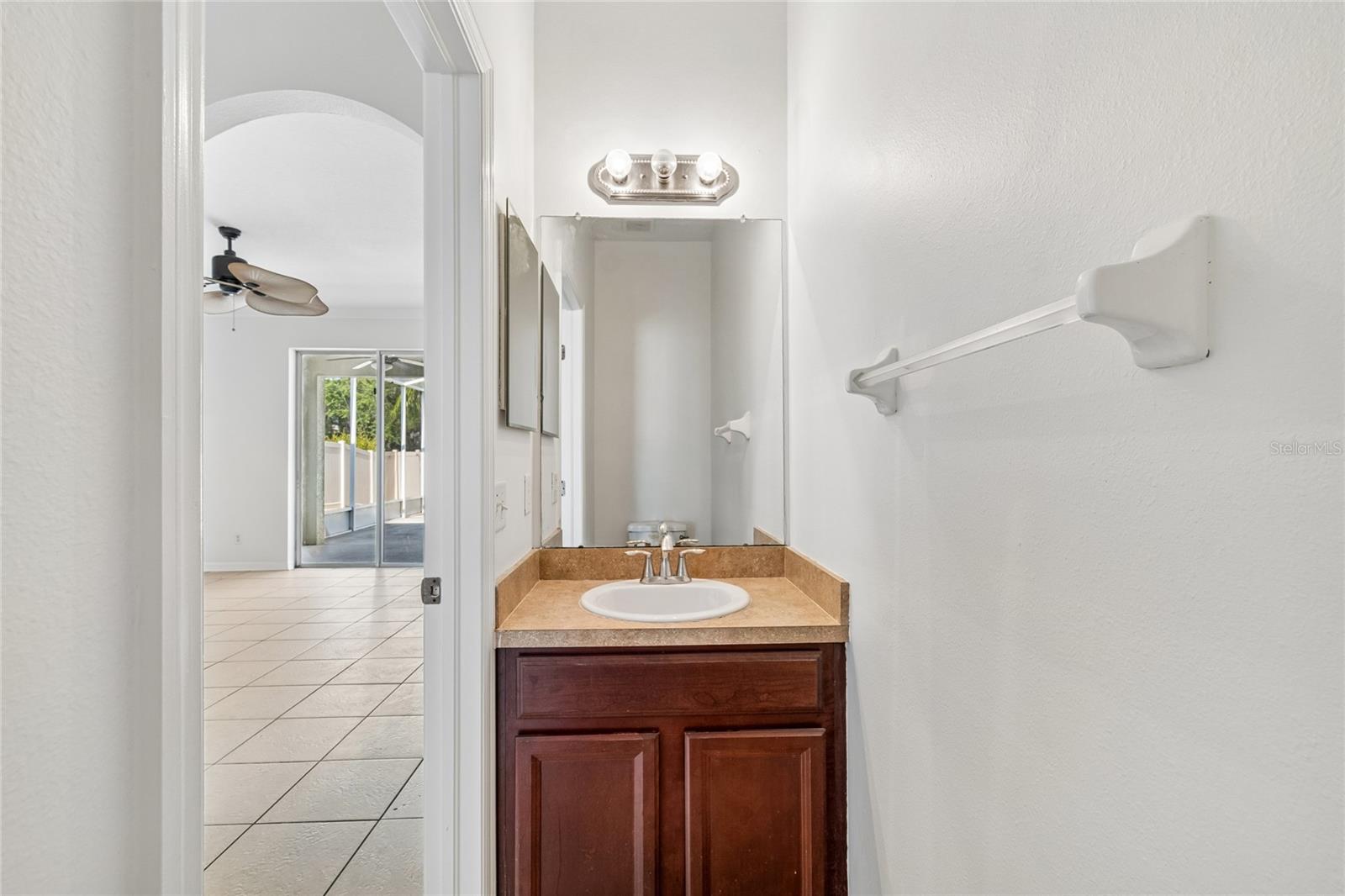 915 Windton Oak Dr Property Photo 20