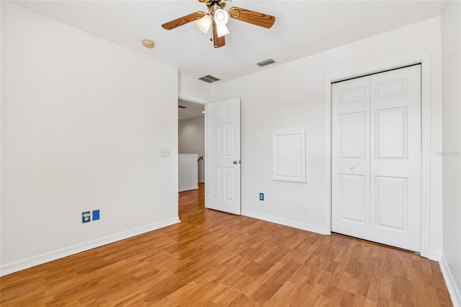 915 Windton Oak Dr Property Photo 32