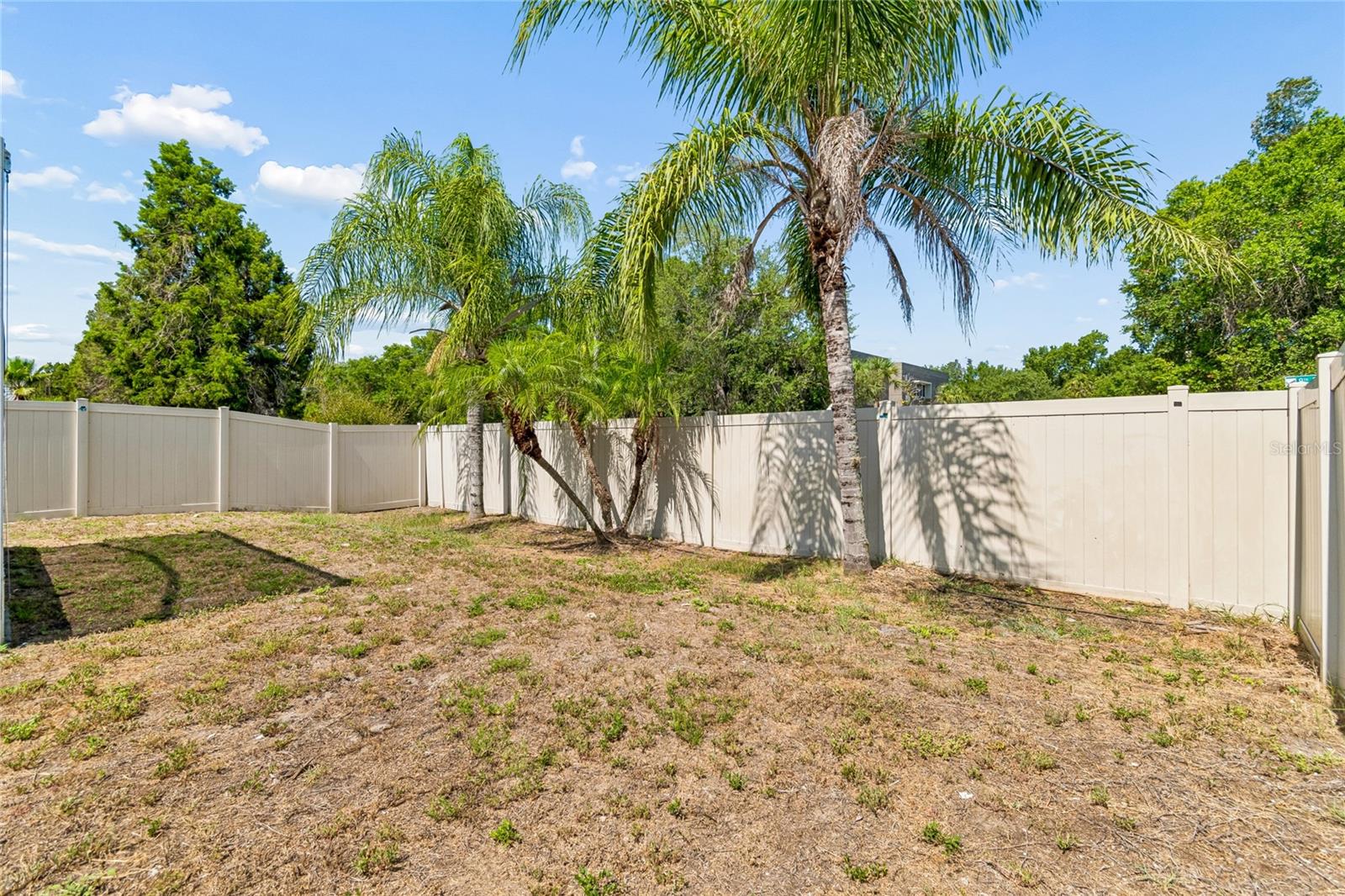 915 Windton Oak Dr Property Photo 42