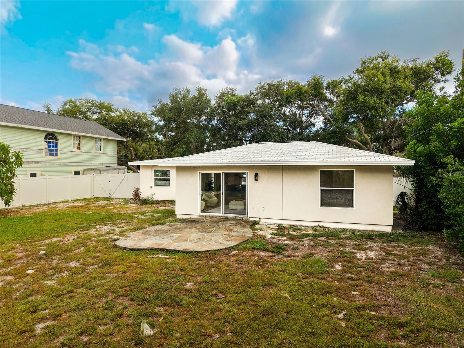 8017 31st Ave N Property Photo 5