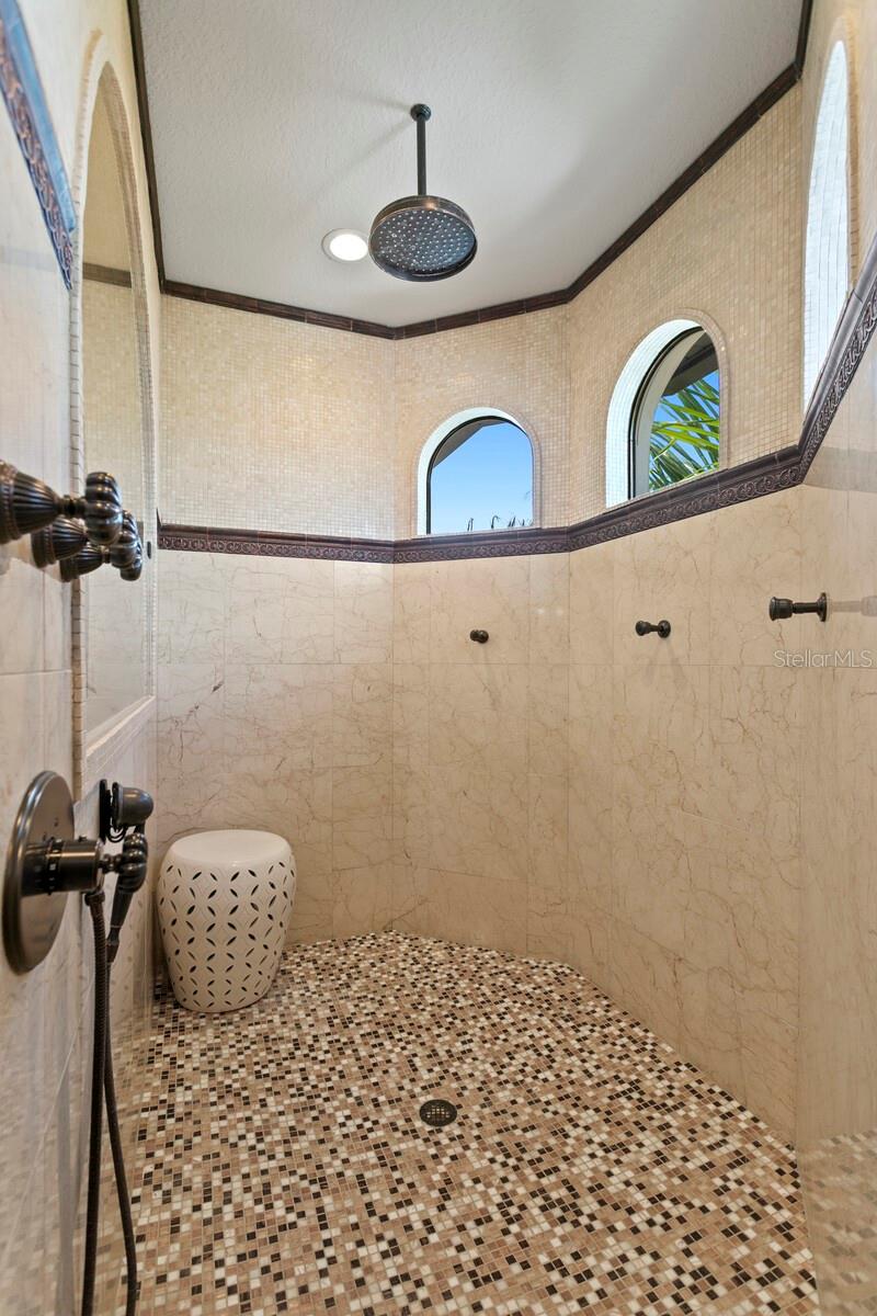 15912 Gulf Blvd Property Photo 24