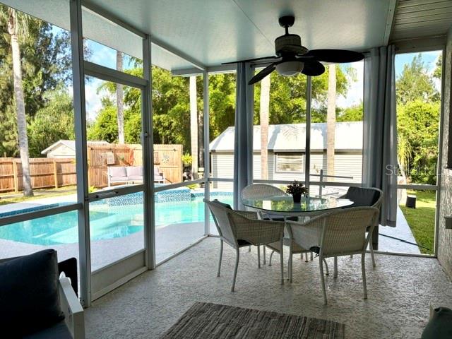 915 Harbor Hill Dr Property Photo 26