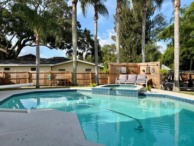 915 Harbor Hill Dr Property Photo 27