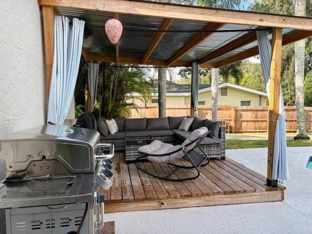 915 Harbor Hill Dr Property Photo 30