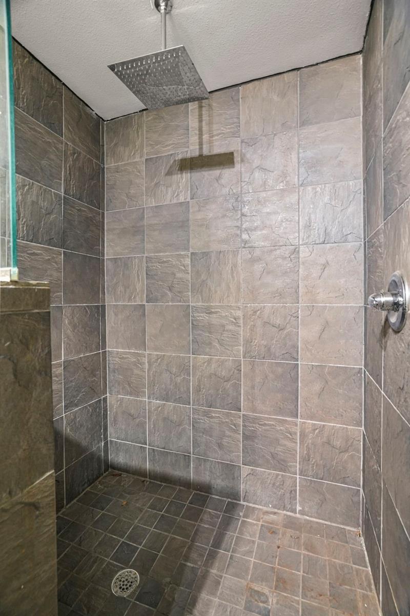 210 Edgewood Ave Property Photo 34