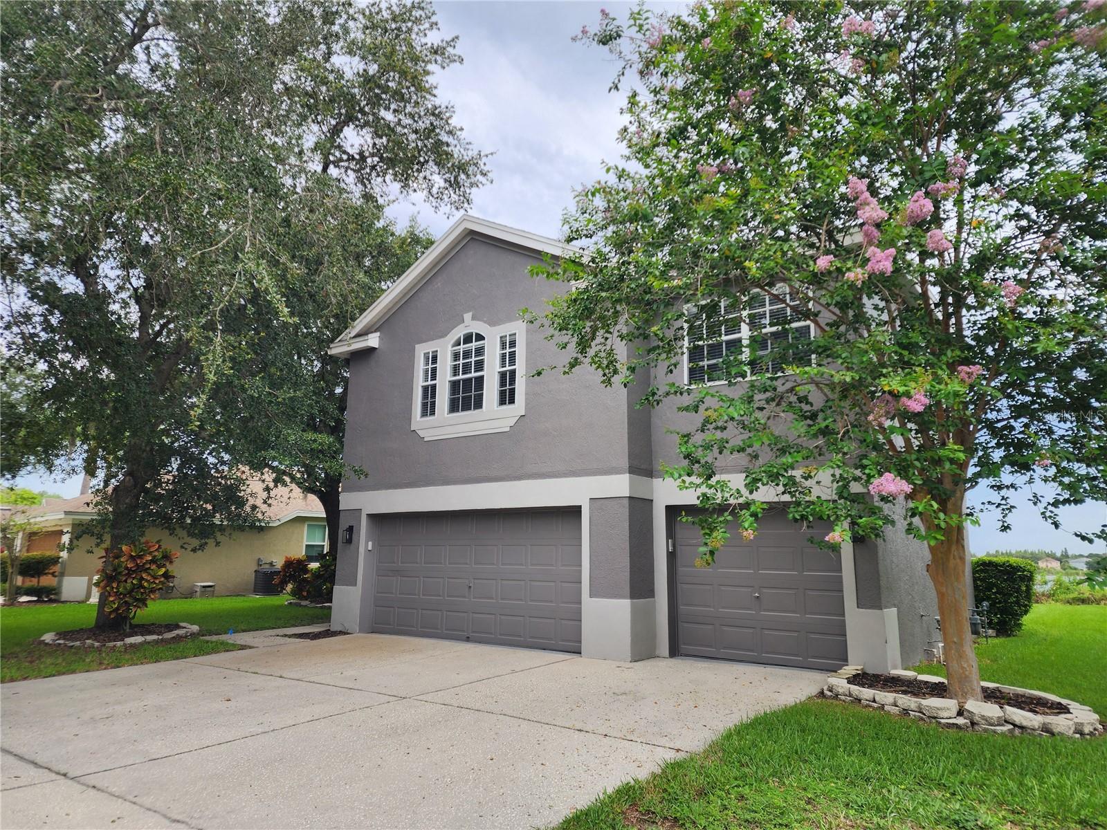 7215 Colonial Lake Dr Property Photo 1