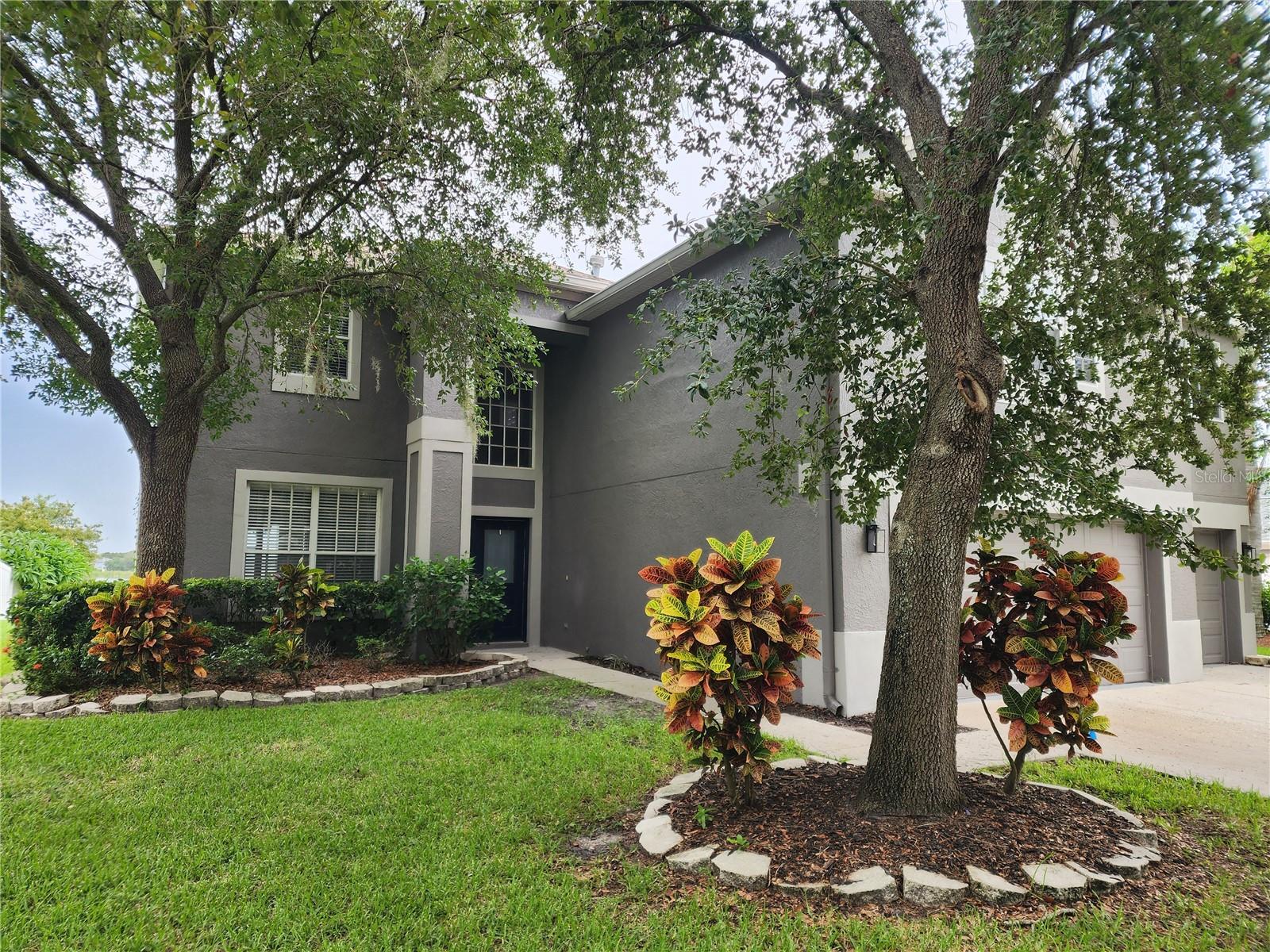 7215 Colonial Lake Dr Property Photo 2
