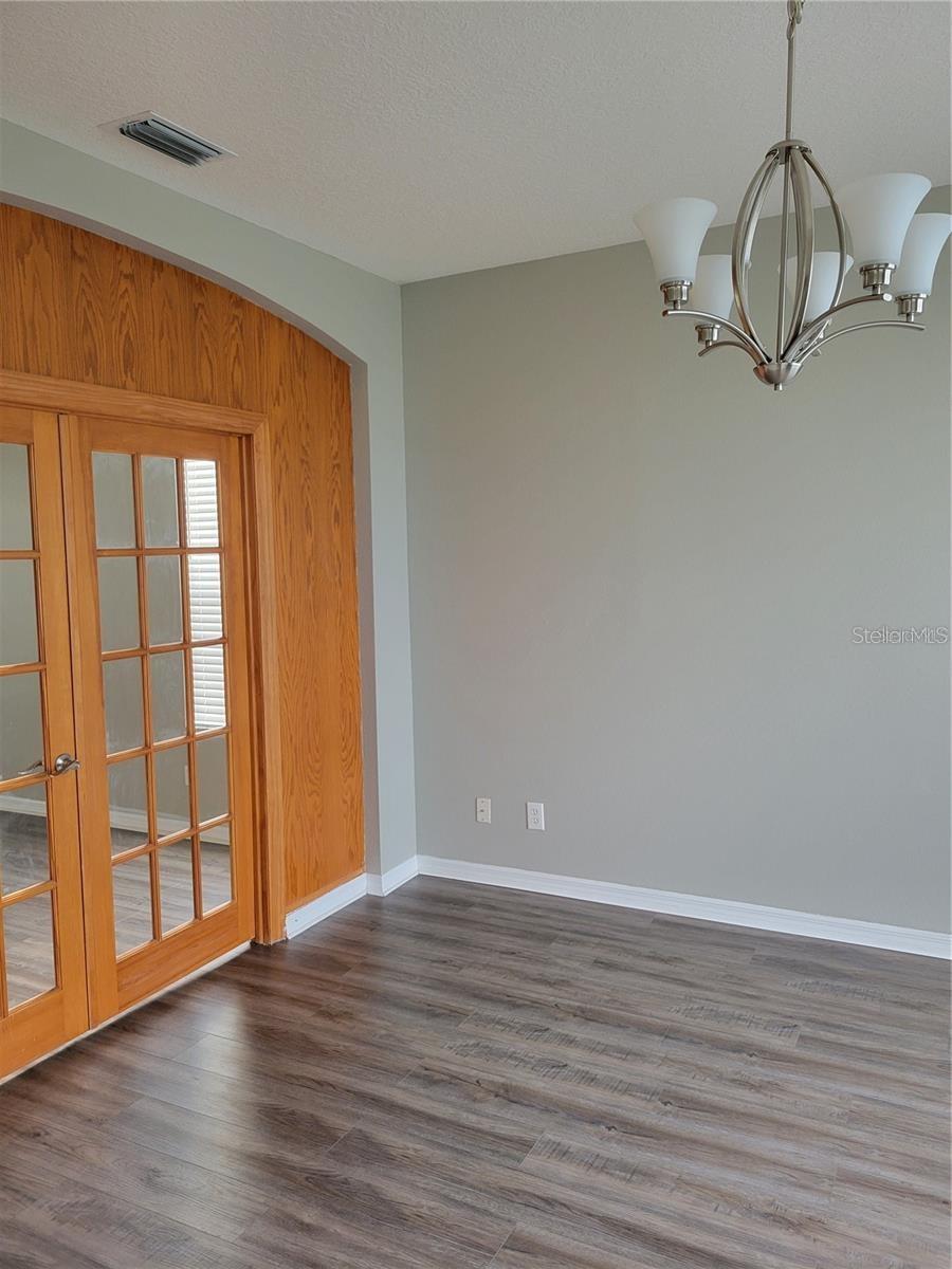 7215 Colonial Lake Dr Property Photo 5