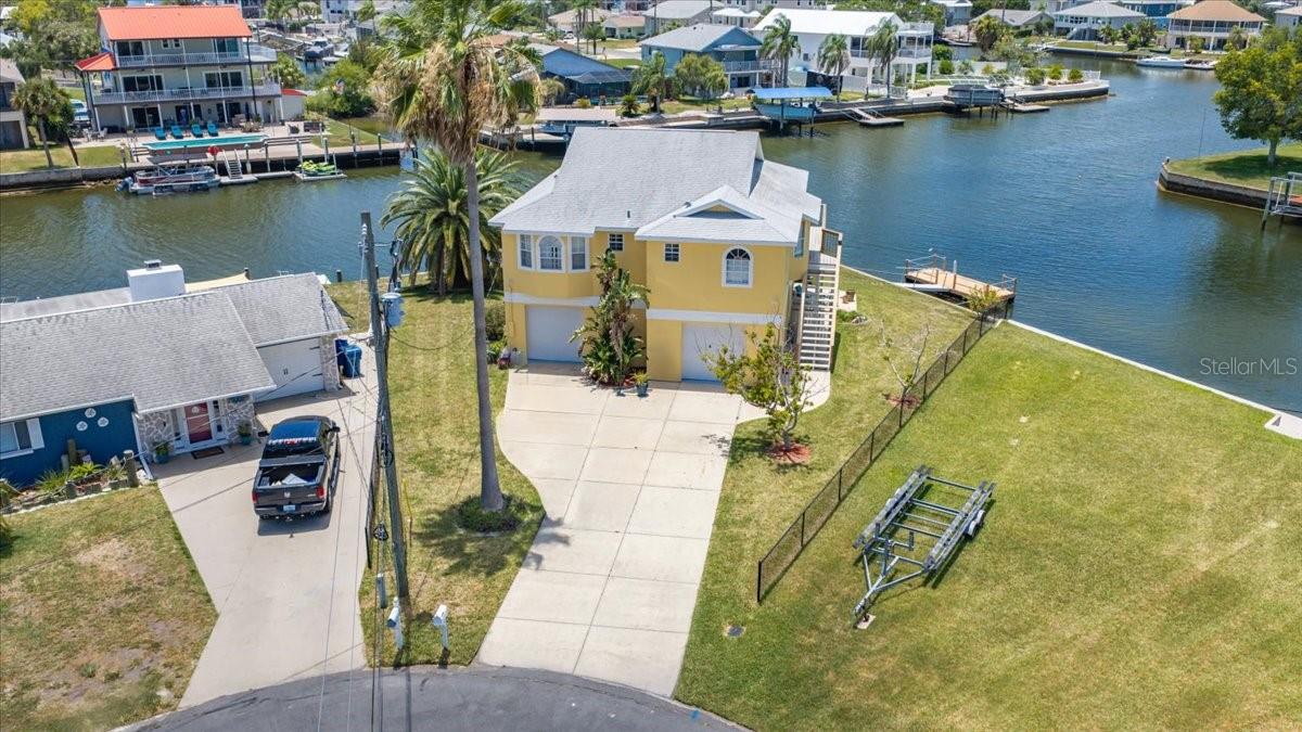 4365 4th Isle Dr Property Photo 2