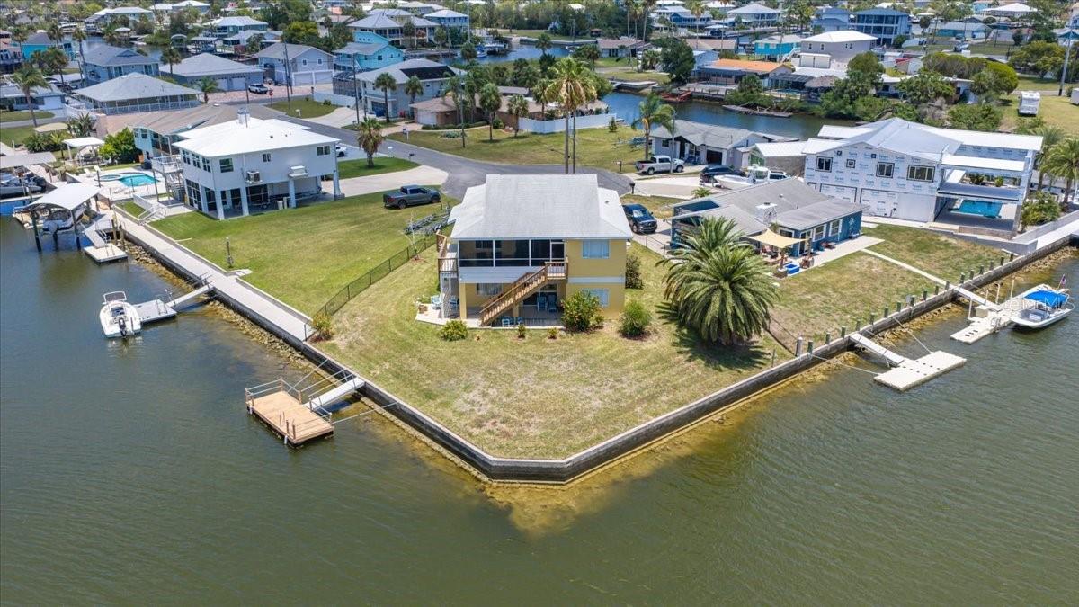 4365 4th Isle Dr Property Photo 3