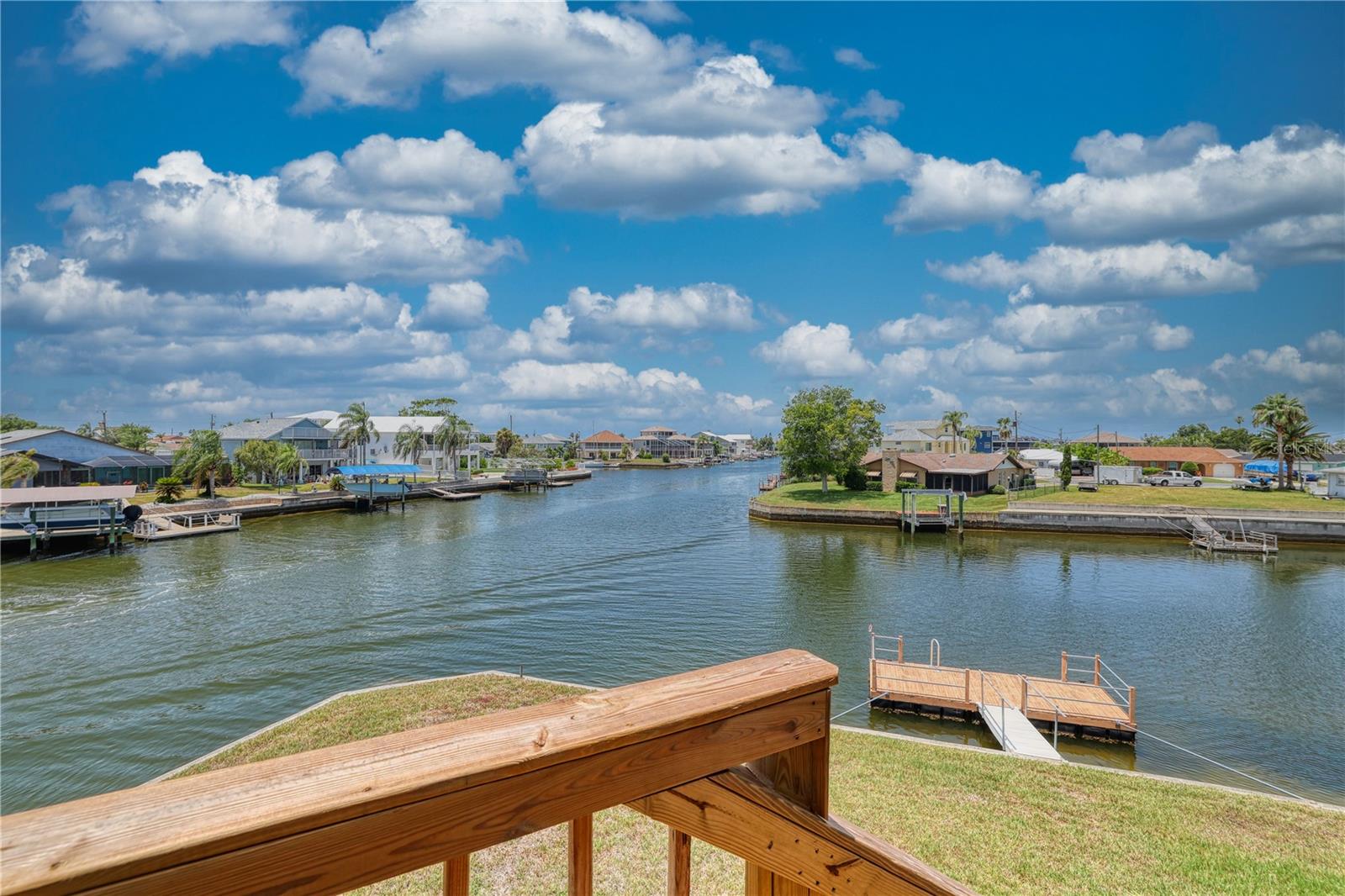 4365 4th Isle Dr Property Photo 5