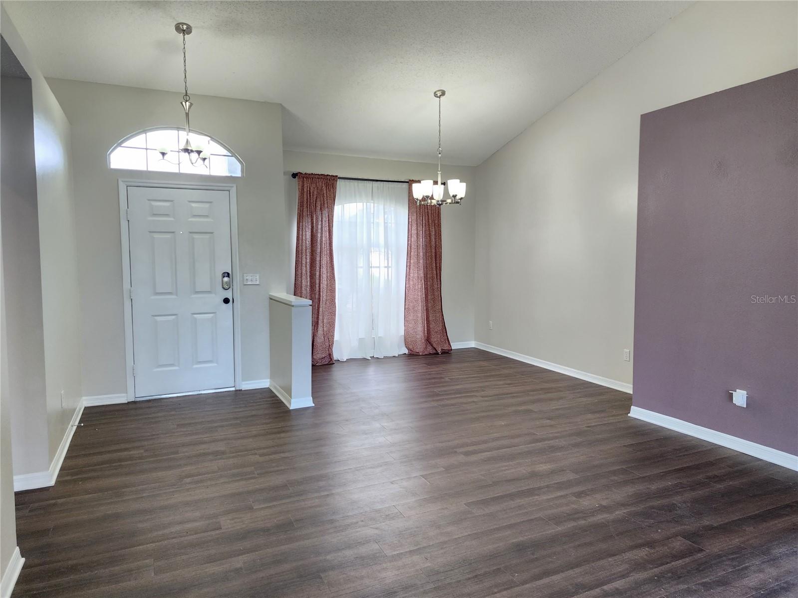 13404 Ironton Dr Property Photo 2