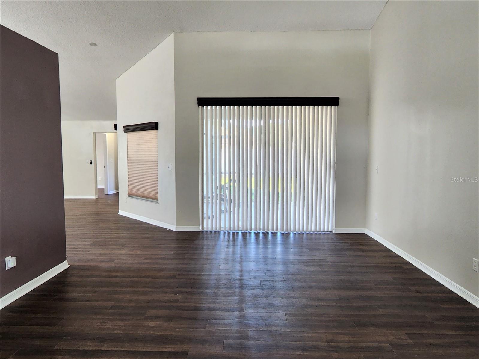 13404 Ironton Dr Property Photo 3