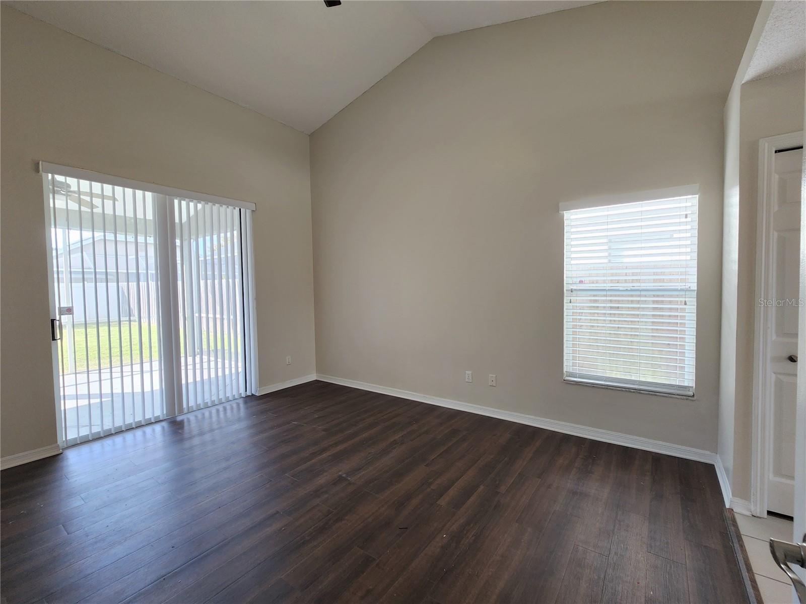 13404 Ironton Dr Property Photo 7