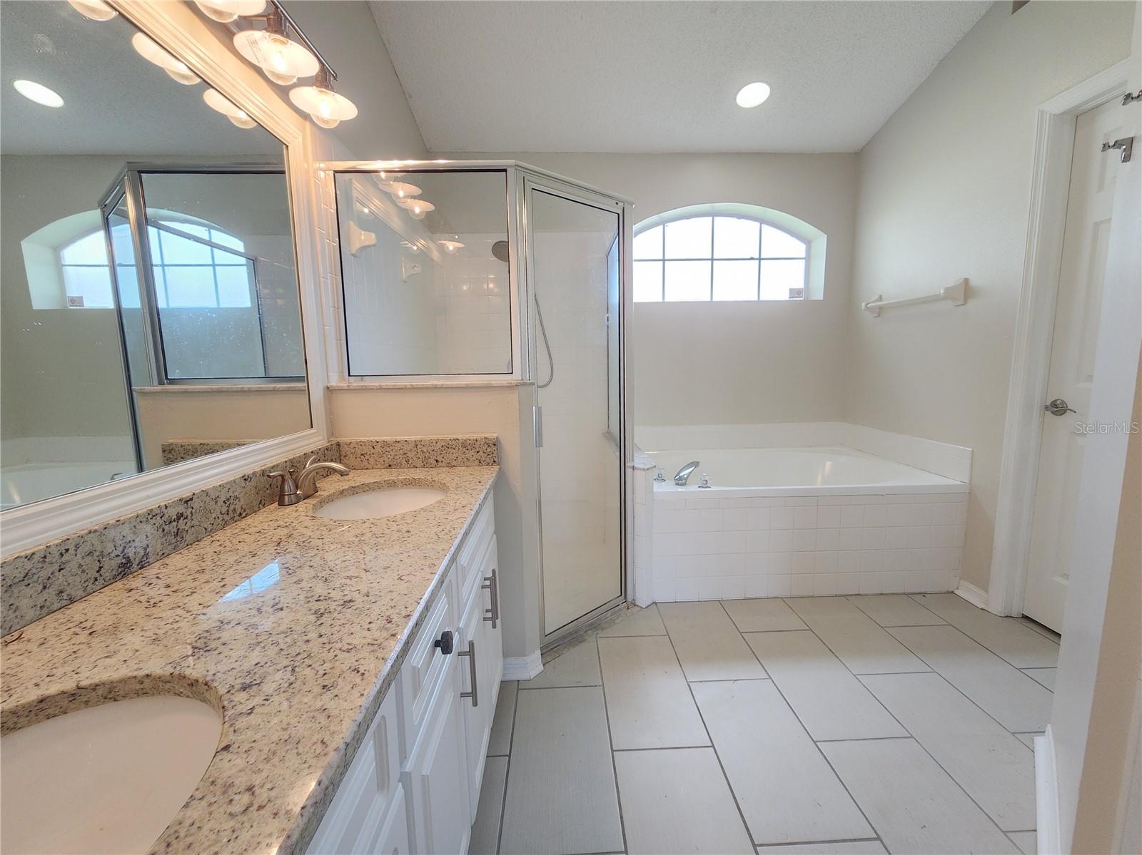 13404 Ironton Dr Property Photo 8