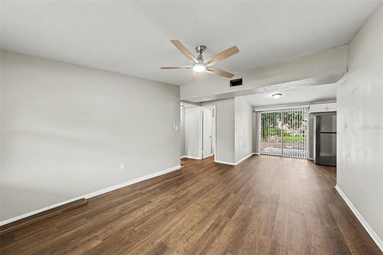 4022 E Henry Ave Property Photo 7
