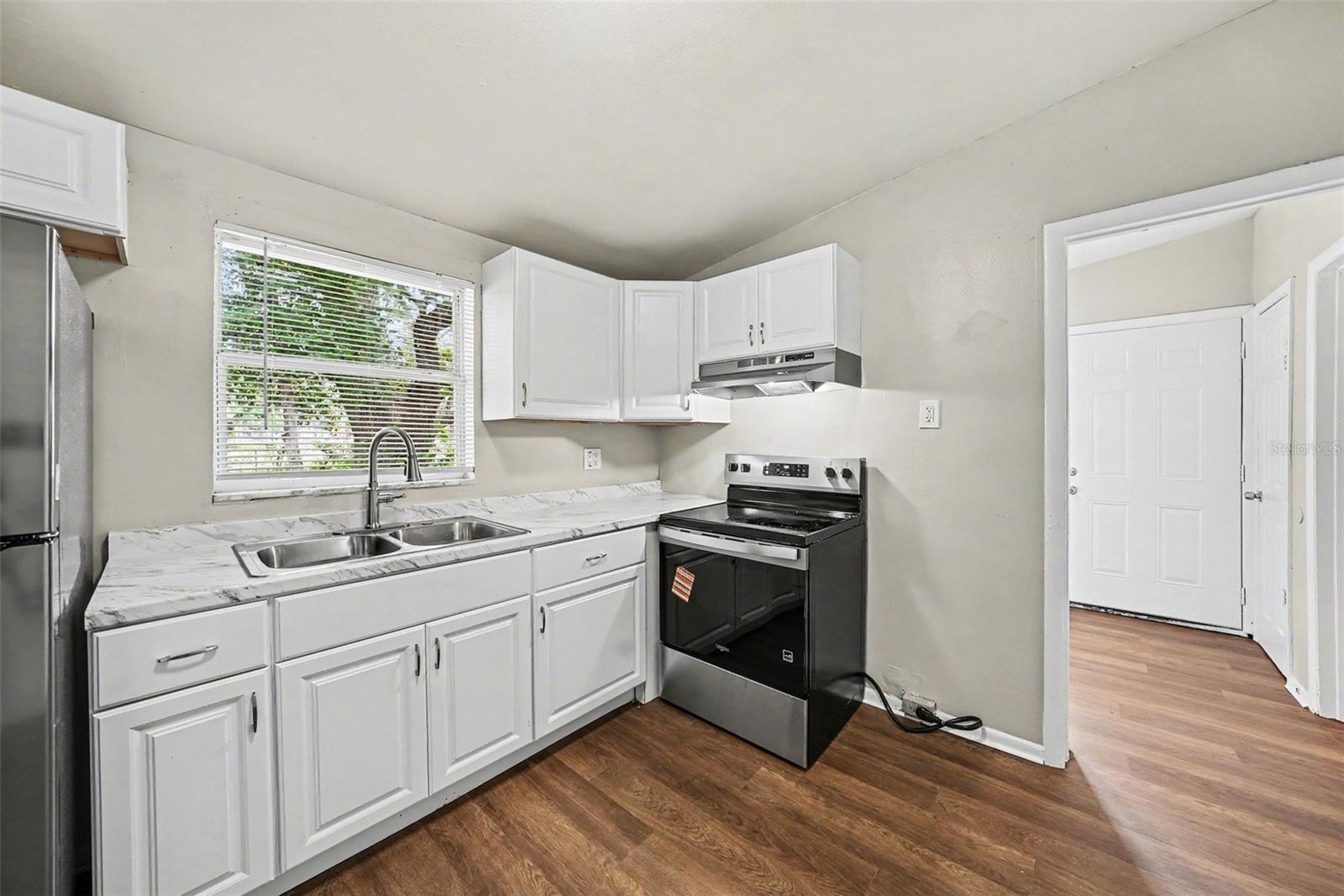 4022 E Henry Ave Property Photo 10