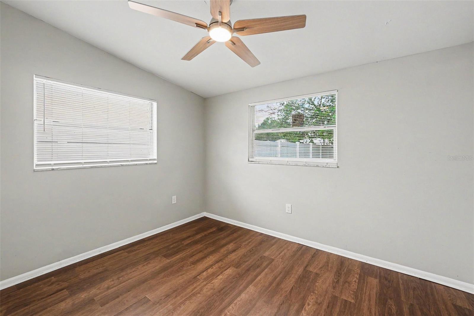 4022 E Henry Ave Property Photo 18