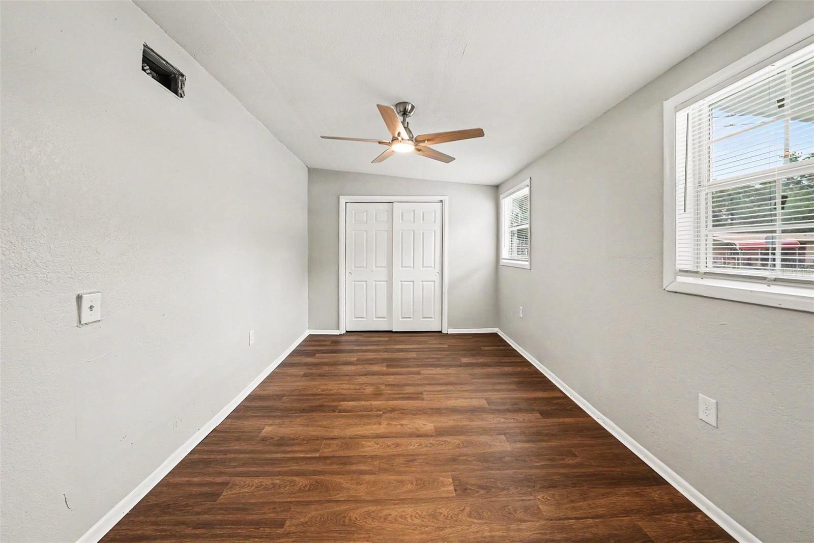 4022 E Henry Ave Property Photo 19
