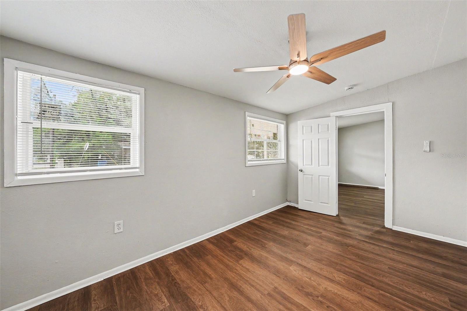 4022 E Henry Ave Property Photo 20