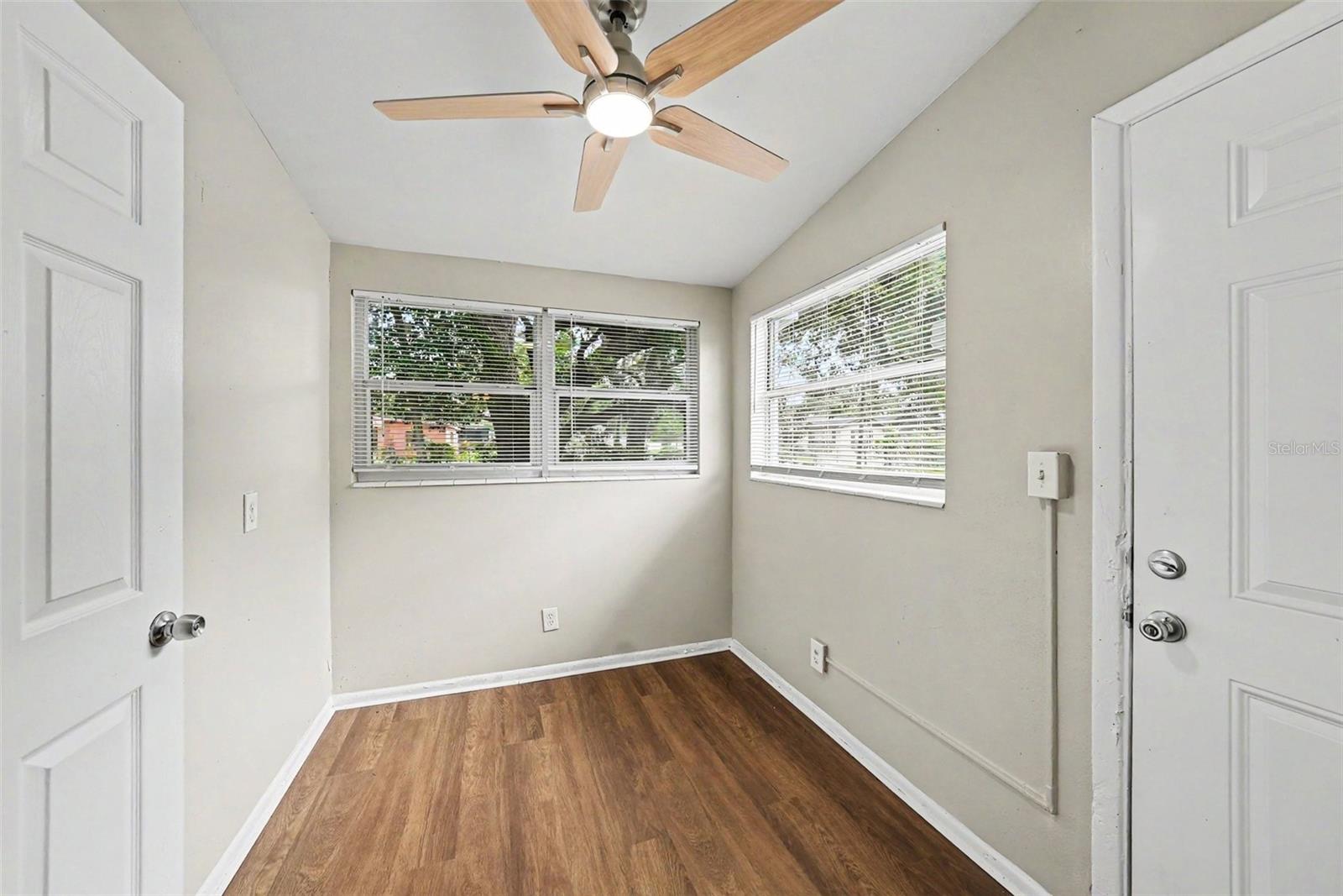 4022 E Henry Ave Property Photo 24