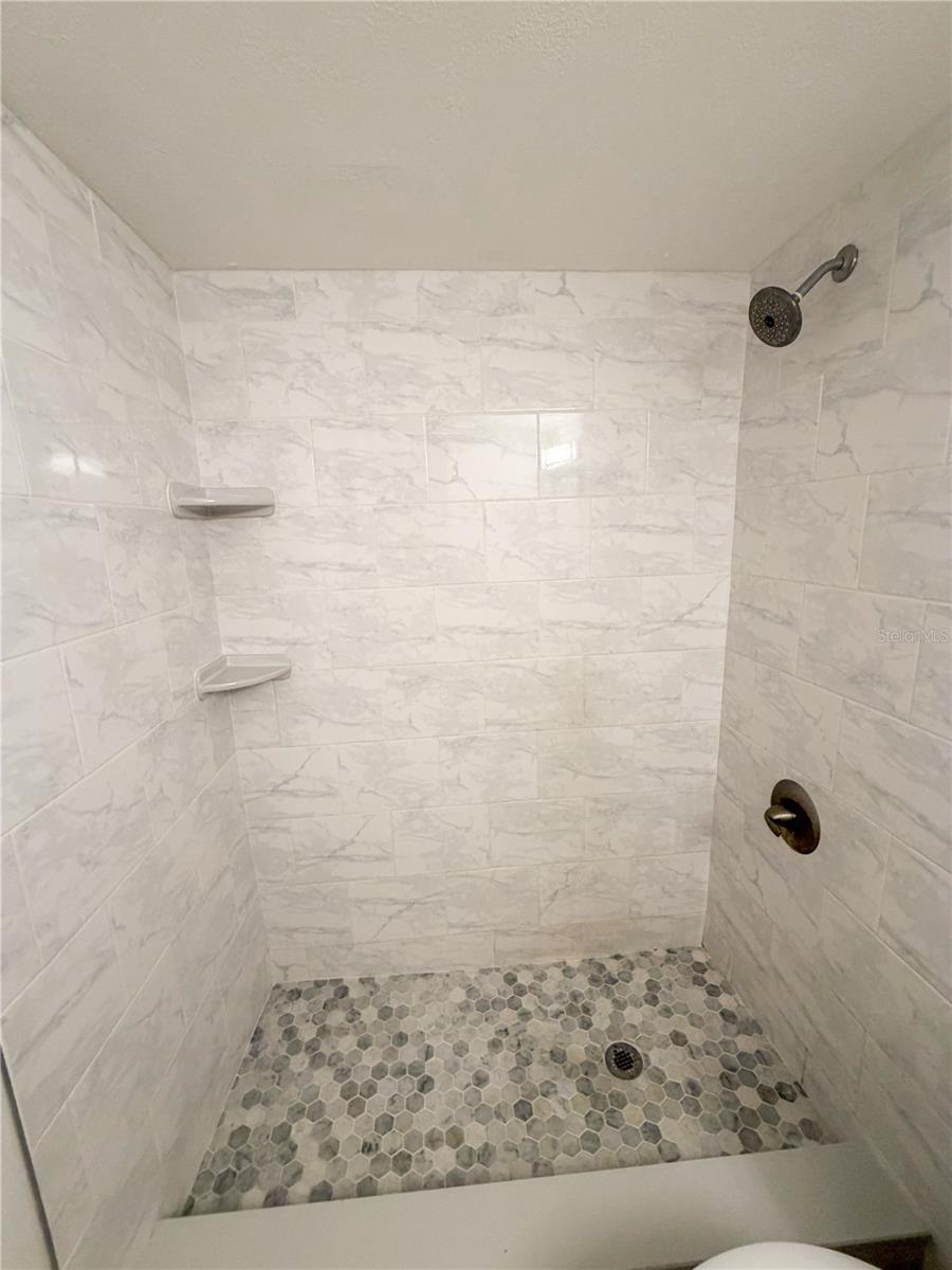 3850 N Lake Dr #140 Property Photo 12