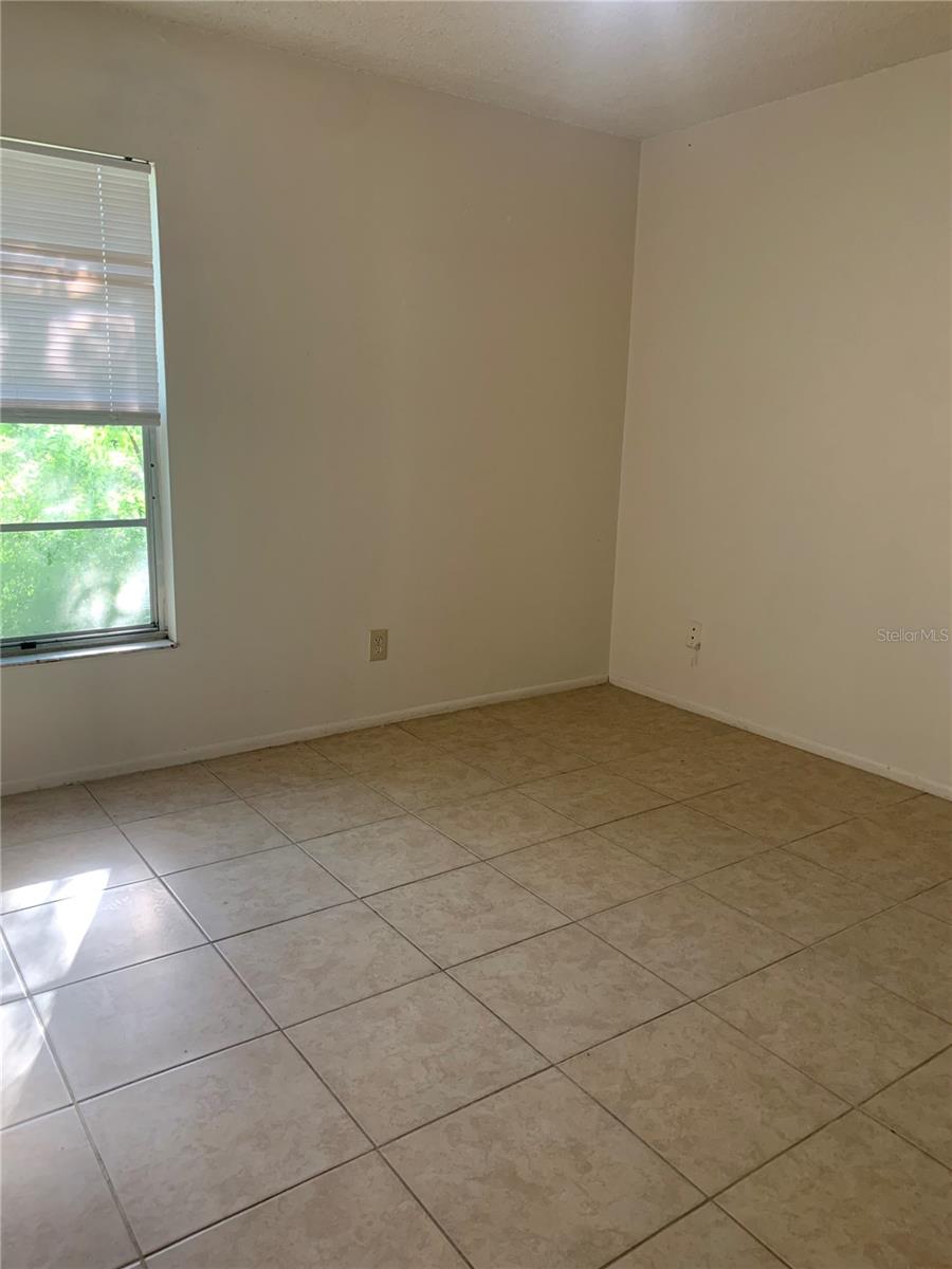 176 Margie St Property Photo 8