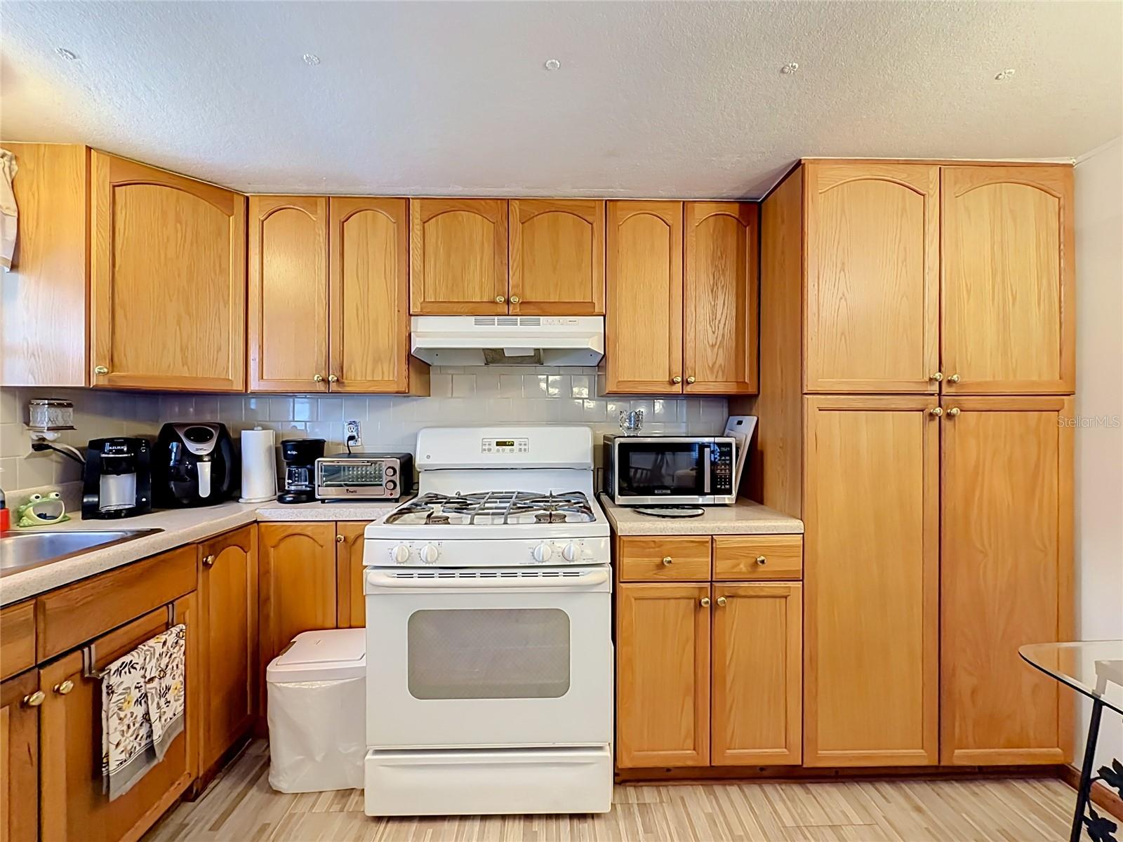 7490 46th Ave N #109 Property Photo 18