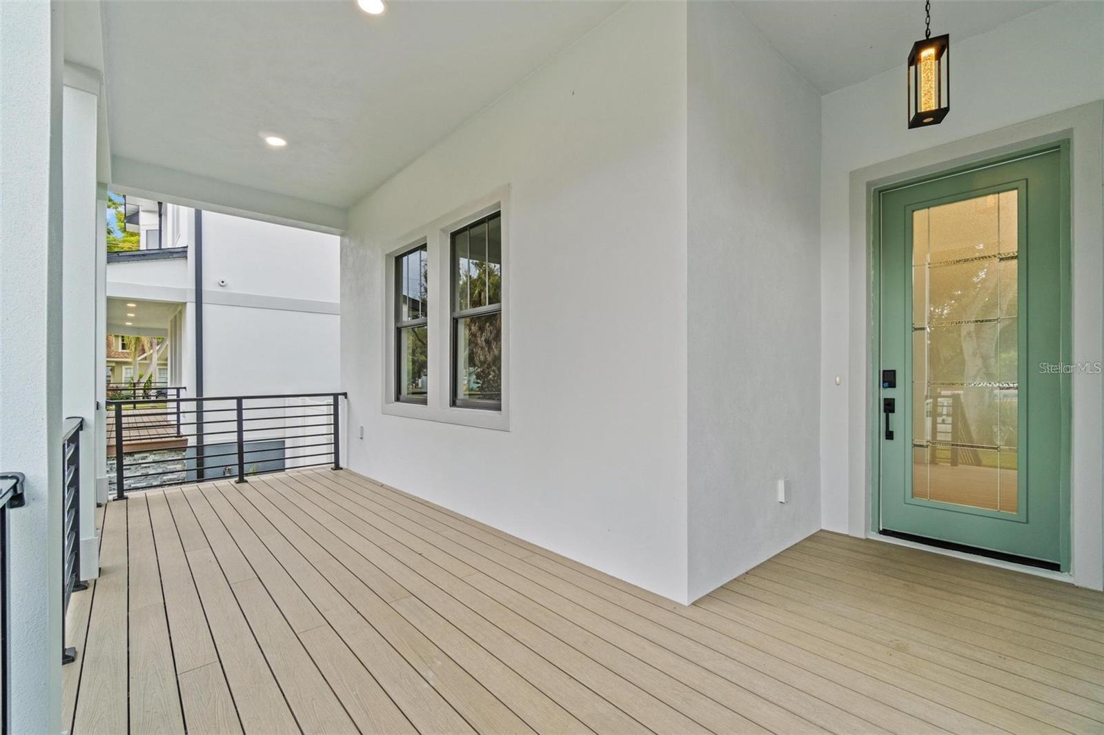 403 Park Blvd Property Photo 2