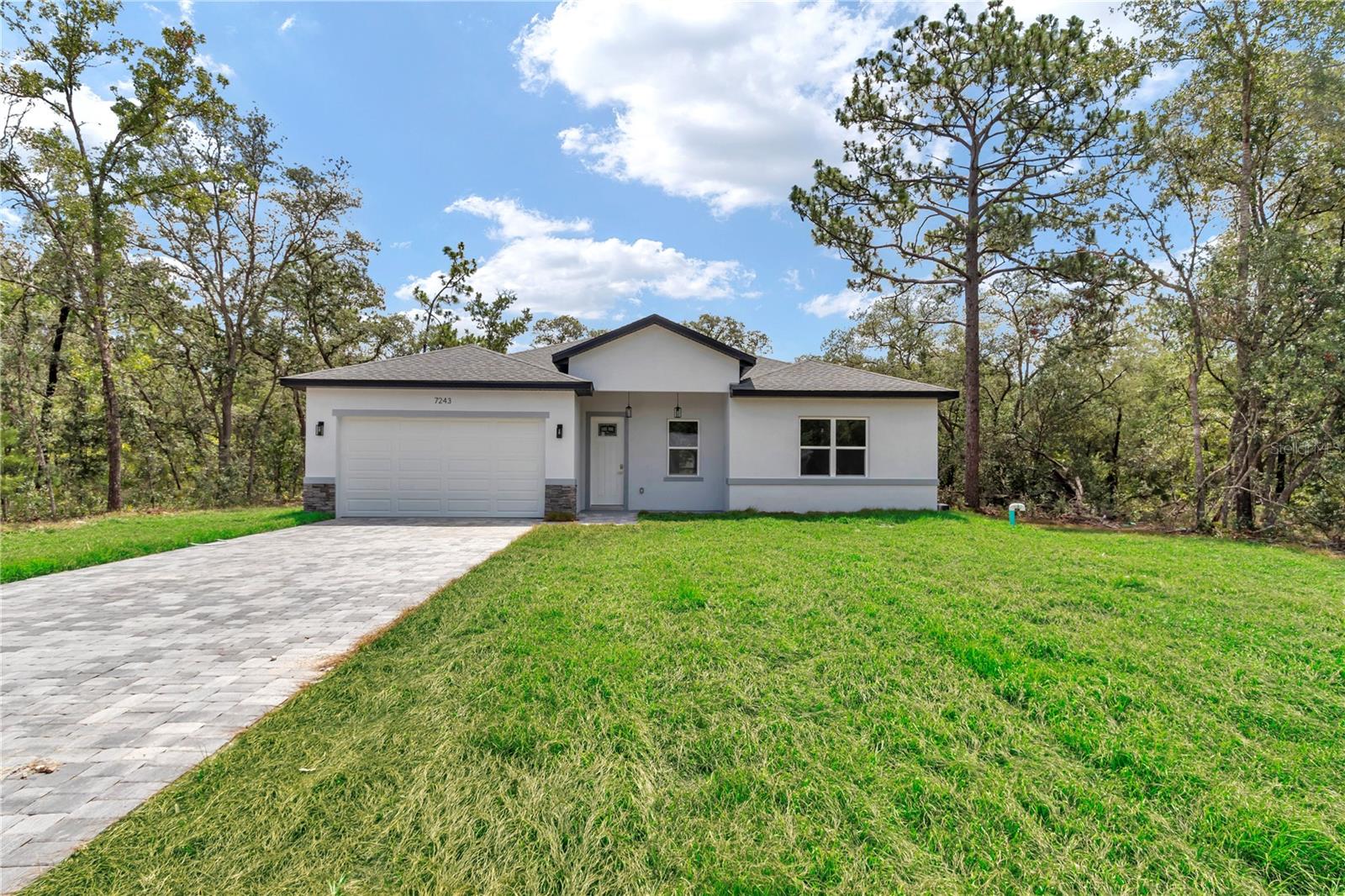 7243 N Embassy Ter Property Photo 11