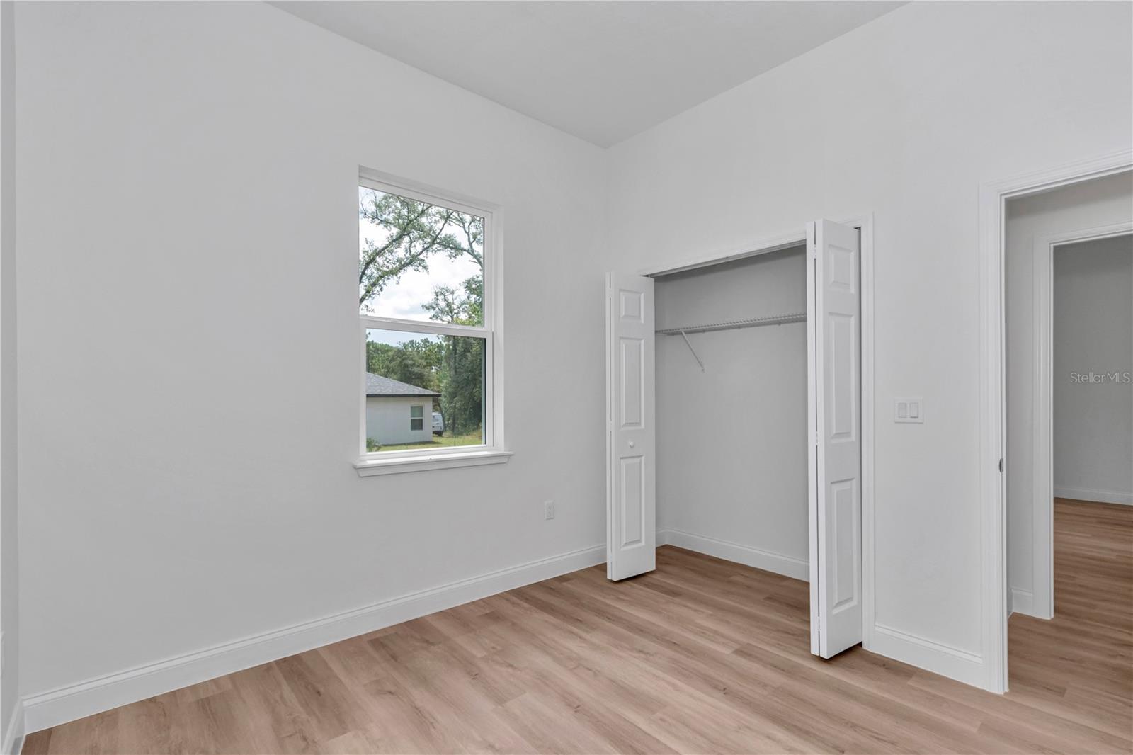 7243 N Embassy Ter Property Photo 28