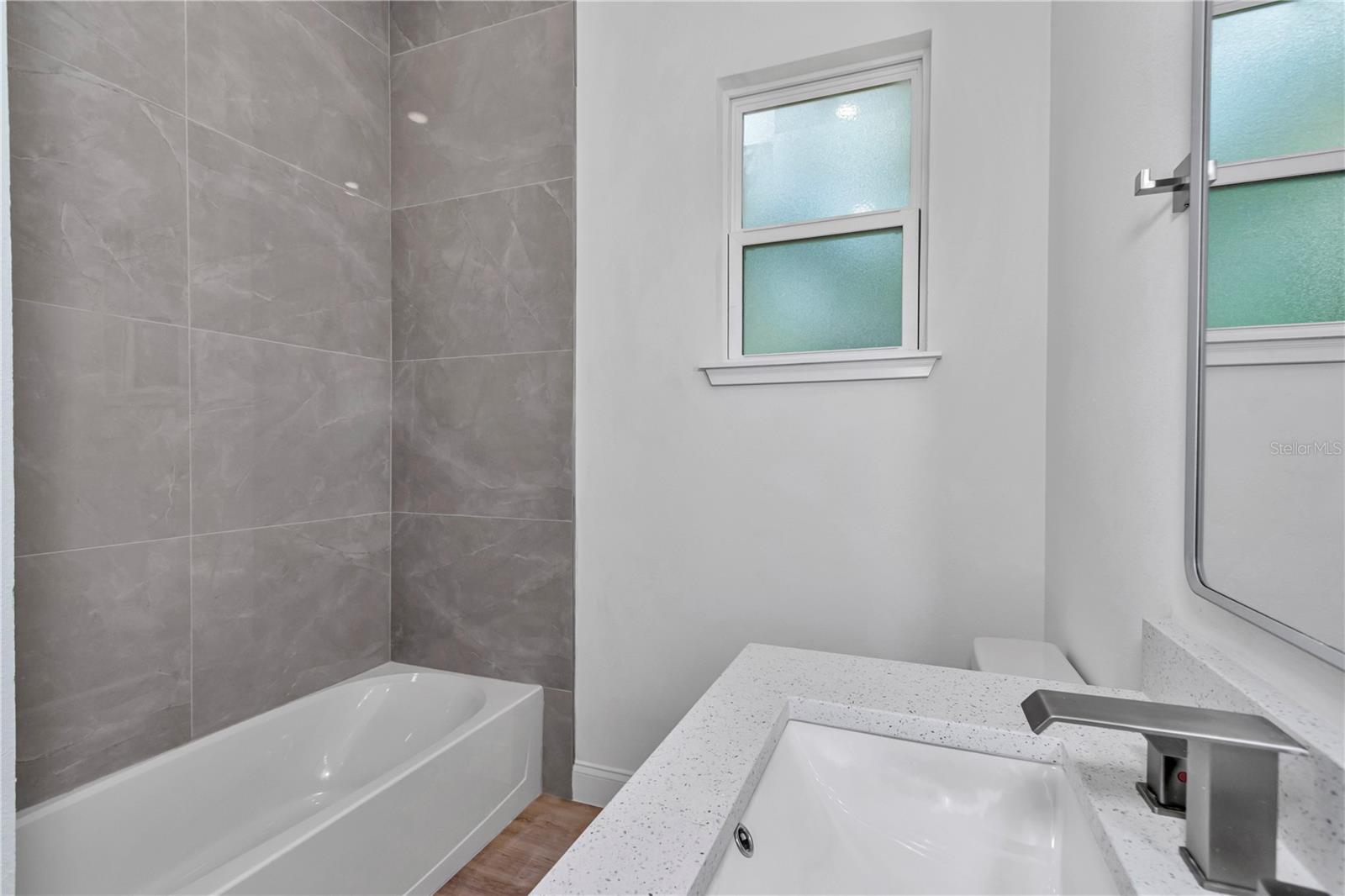 7243 N Embassy Ter Property Photo 39