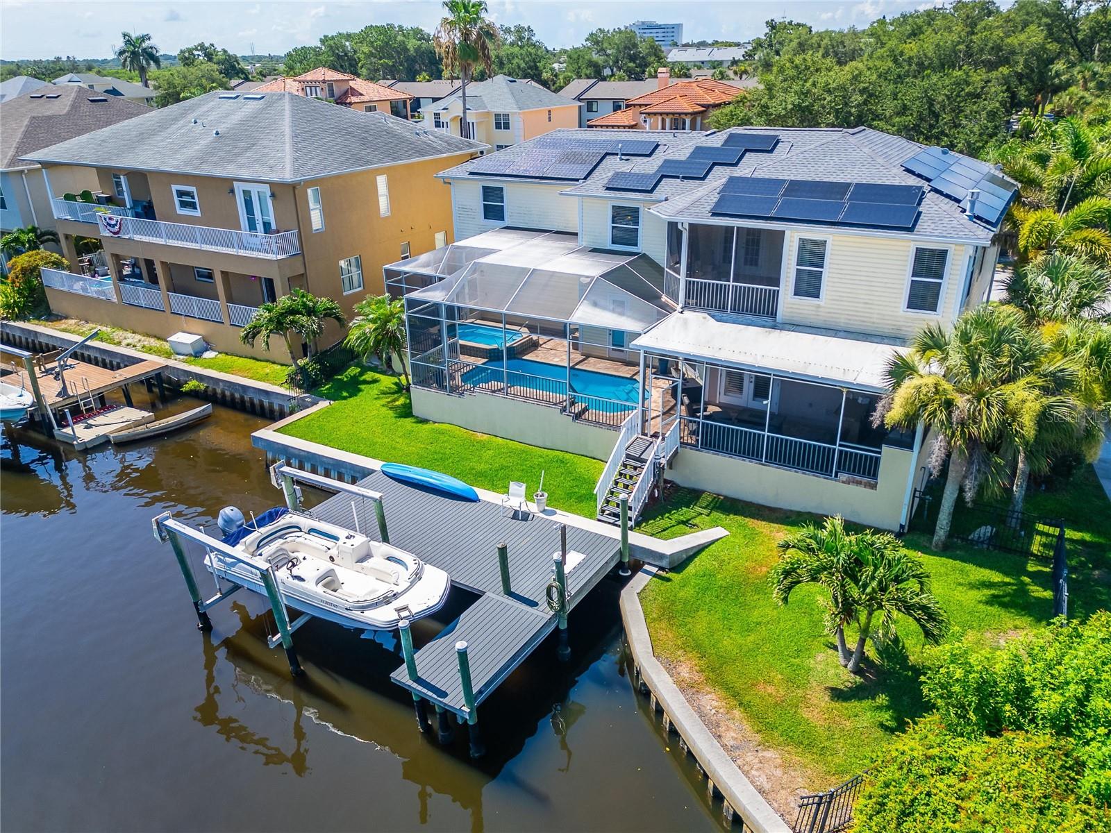 339 MANATEE LN