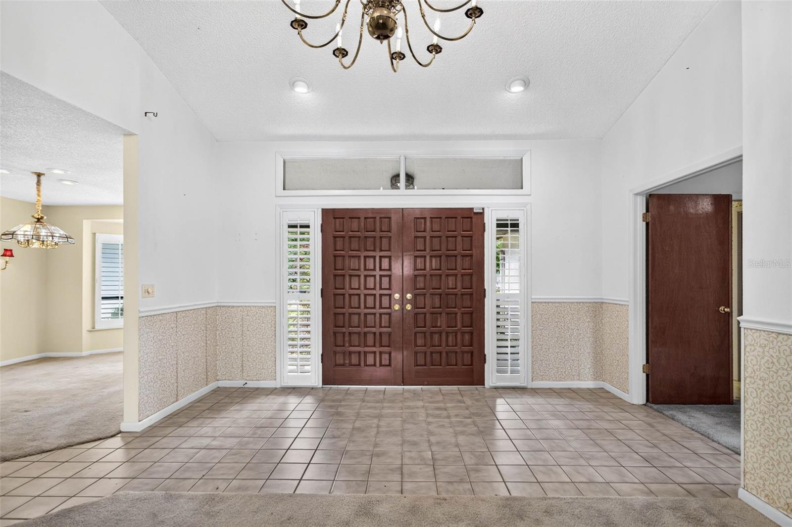 6328 N Queensway Dr Property Photo 6