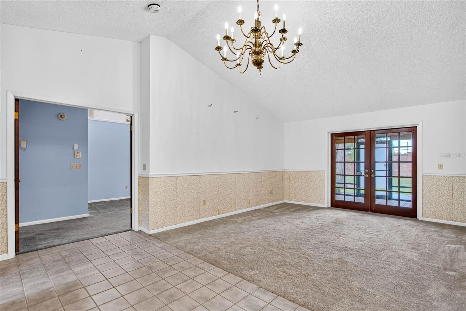 6328 N Queensway Dr Property Photo 10