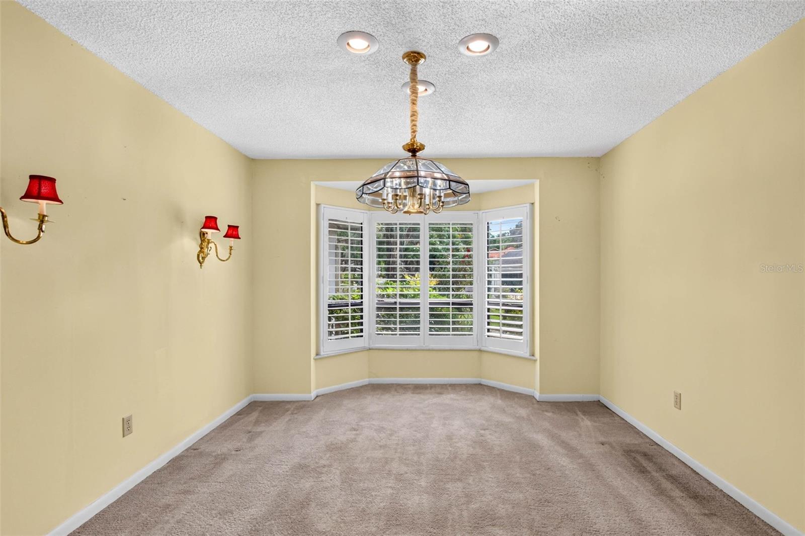 6328 N Queensway Dr Property Photo 12