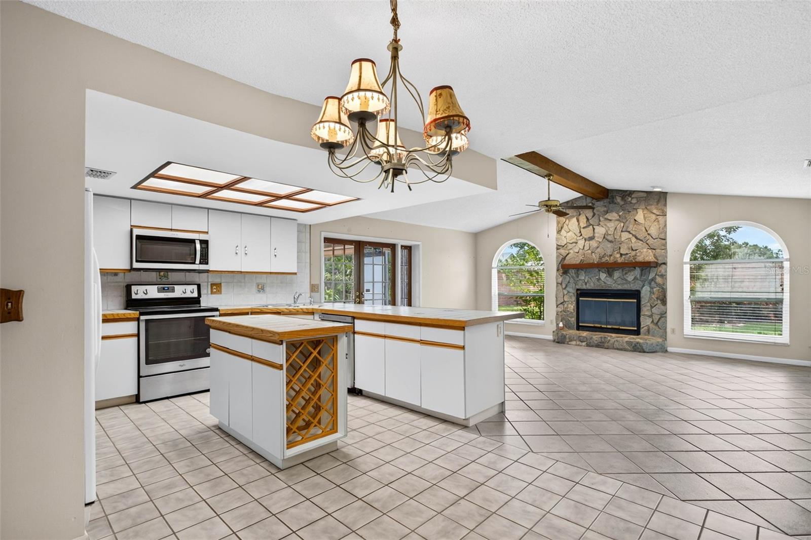 6328 N Queensway Dr Property Photo 14